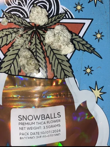 Snowballs - THCa Flower Snow Caps photo review